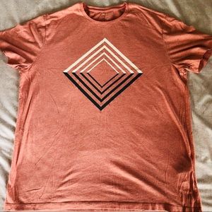Banana Republic Men’s XL Orange Graphic Tee
